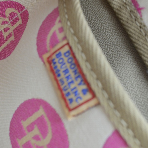 Dooney and Bourke White and Pink Small Tulip Tassel Tote Purse Bag EUC - Picture 6 of 8